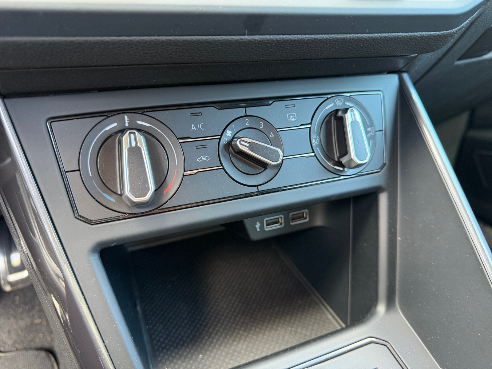 Volkswagen Polo 22