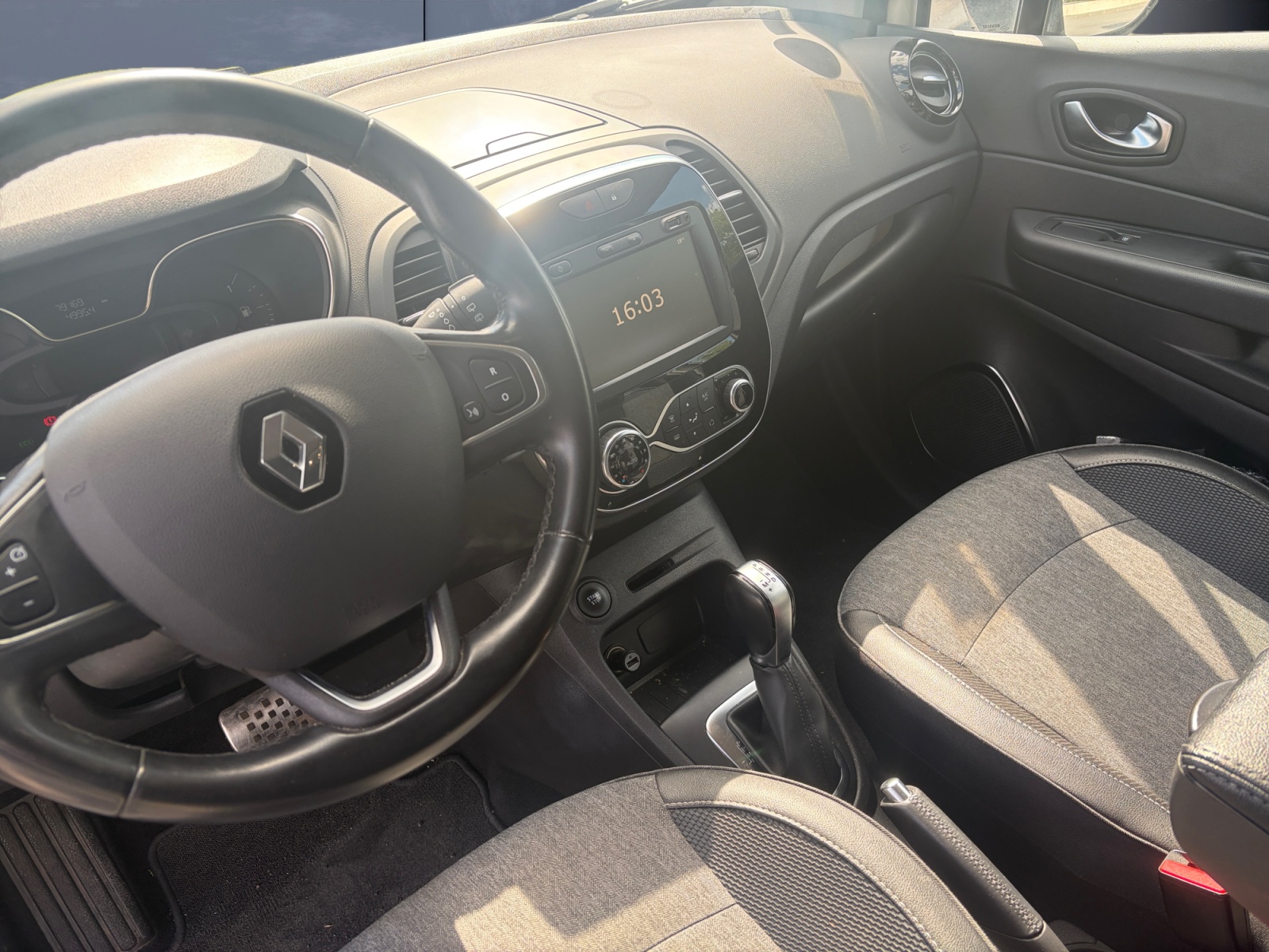 Renault Captur 8