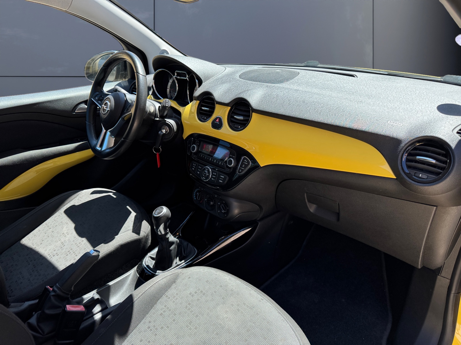 Opel Adam 12