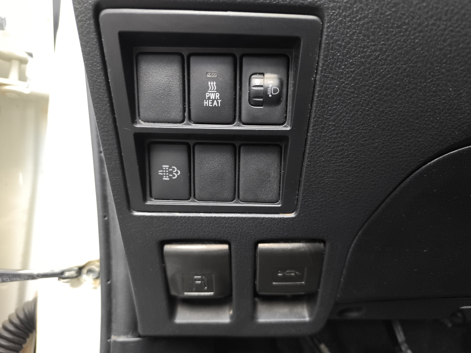Toyota Hilux 27