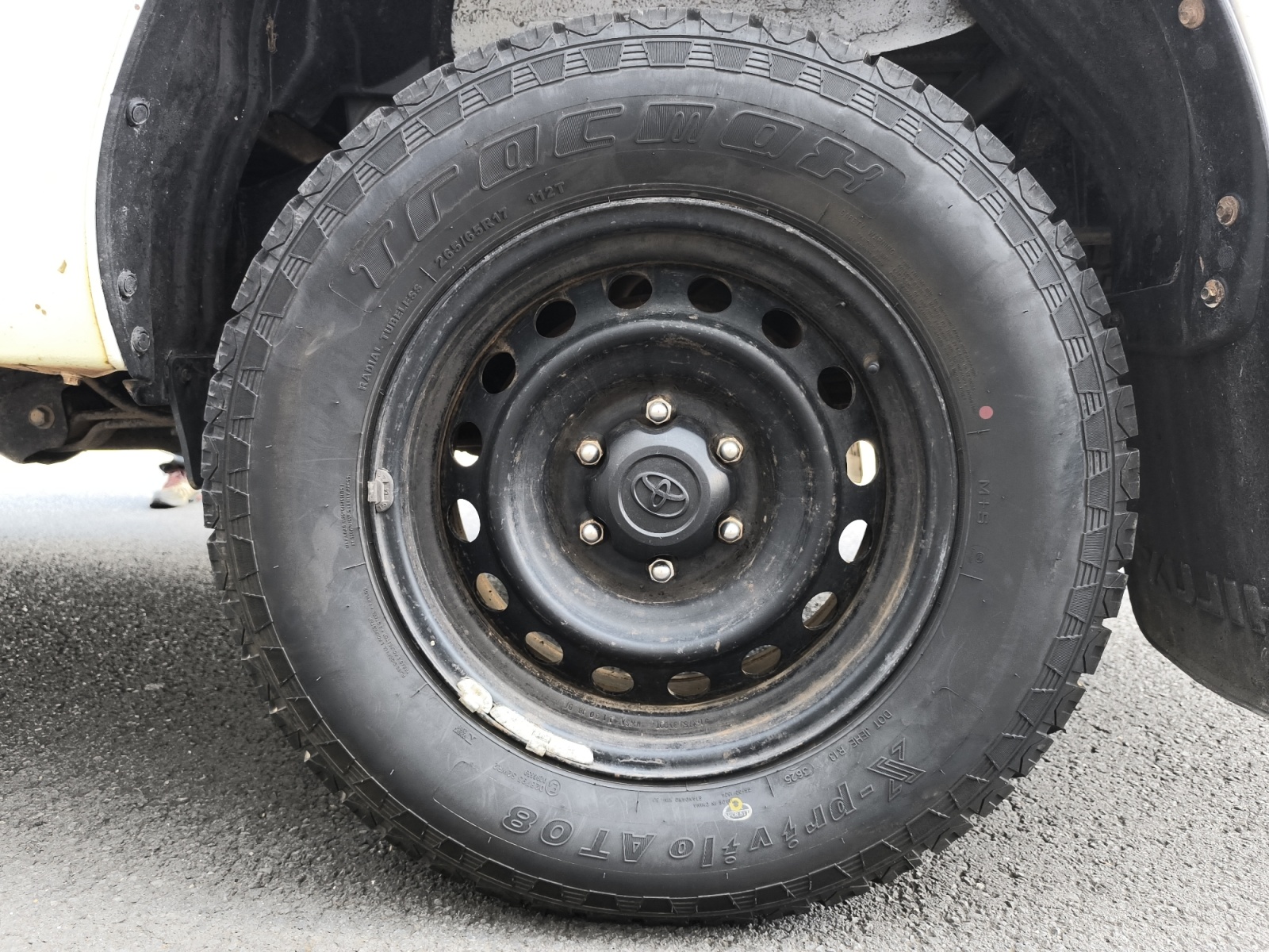 Toyota Hilux 35