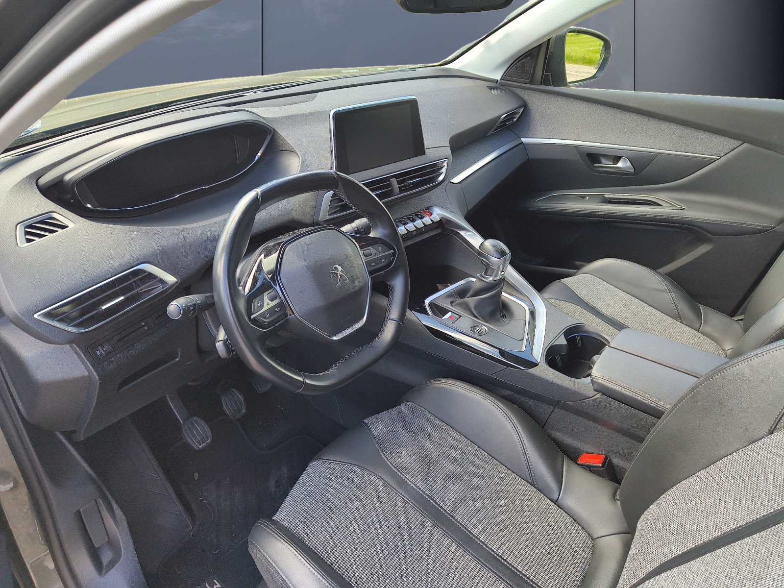 Peugeot 3008 8