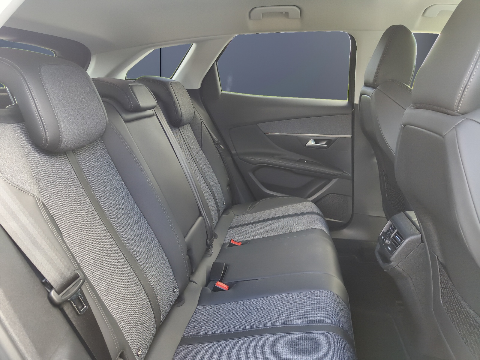 Peugeot 3008 11