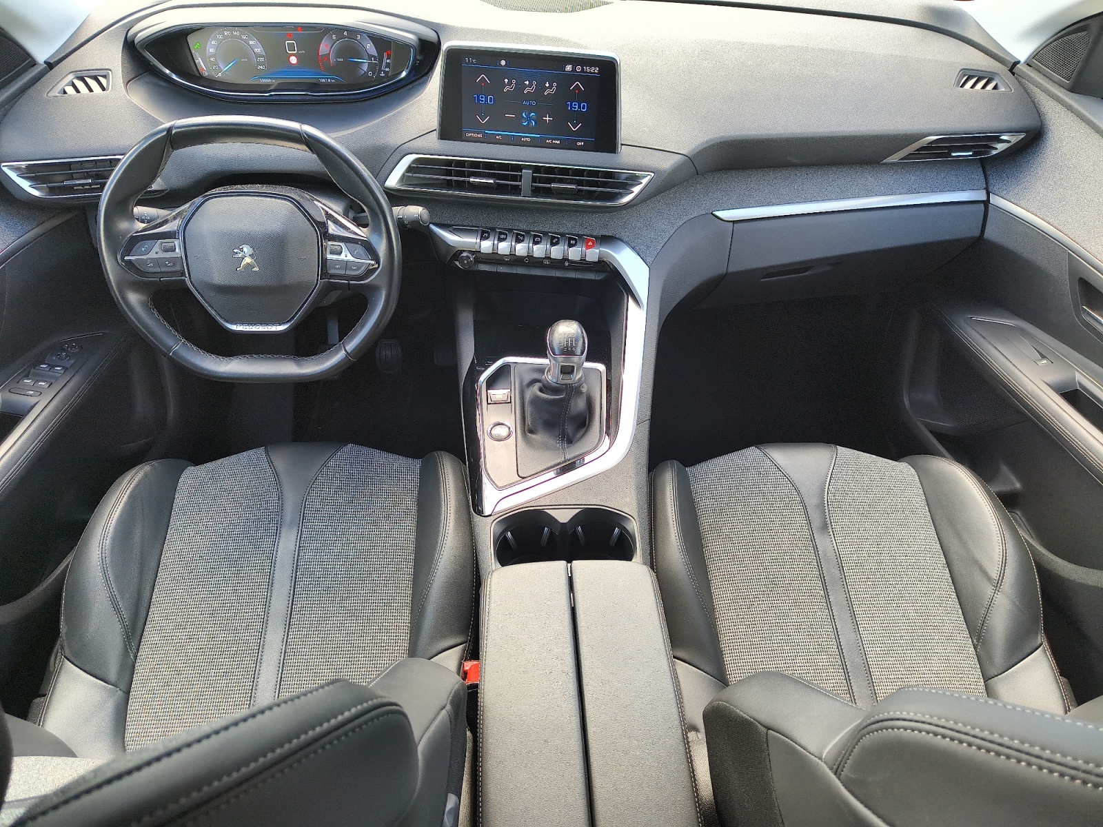 Peugeot 3008 14