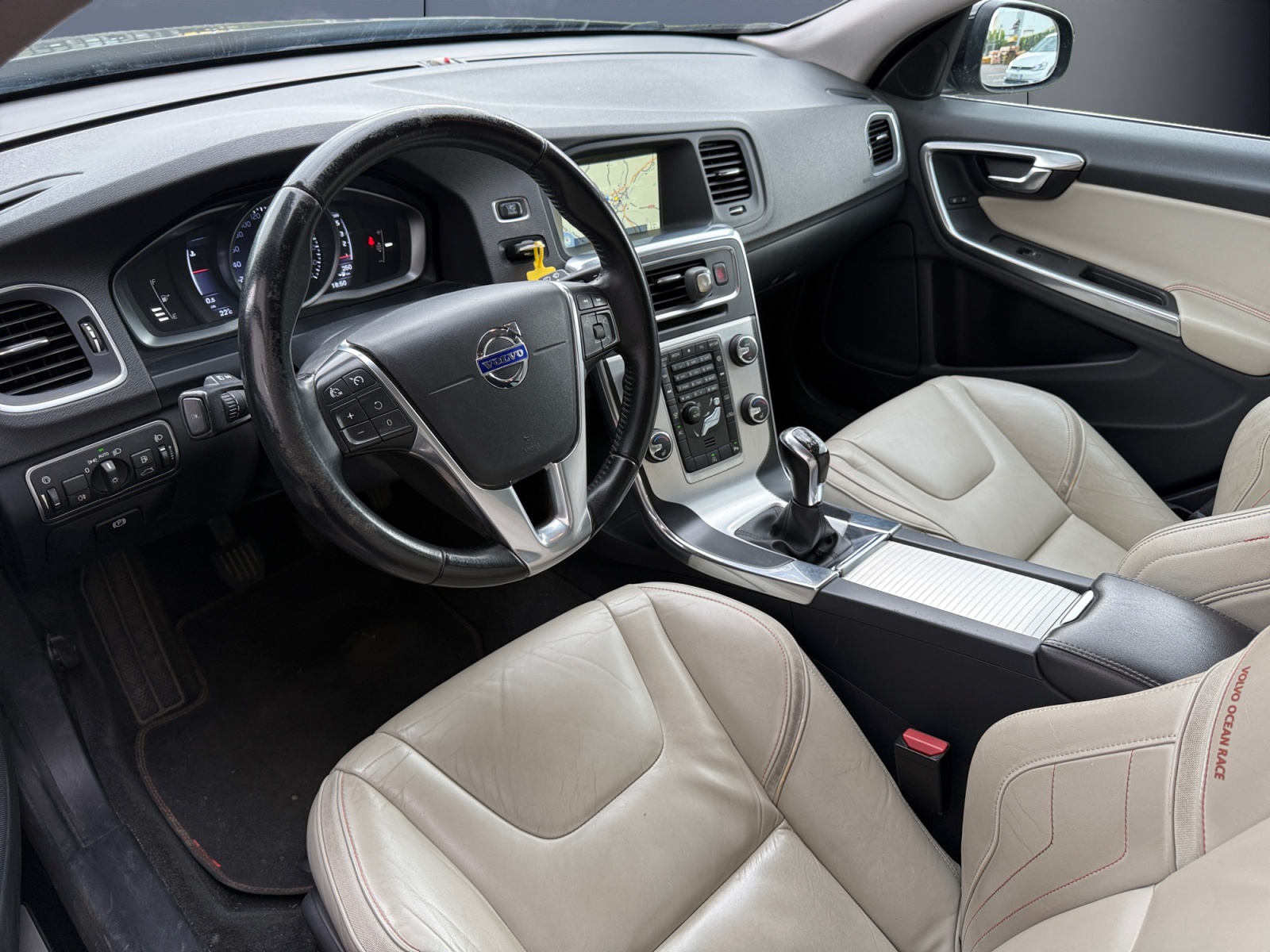 Volvo V60 8