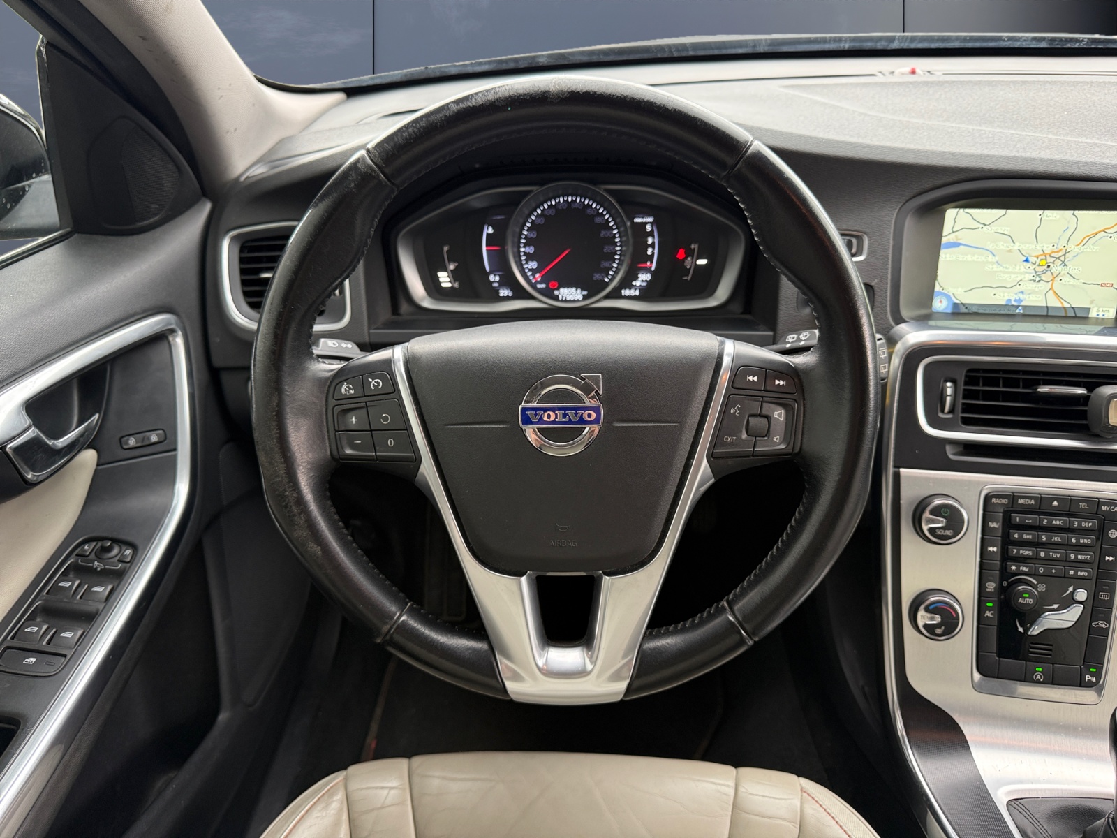 Volvo V60 15