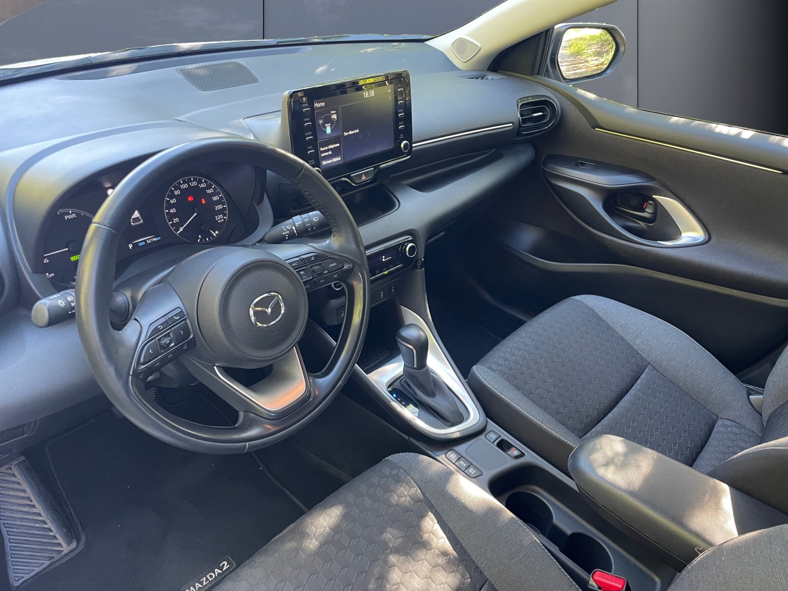 Mazda 2 8