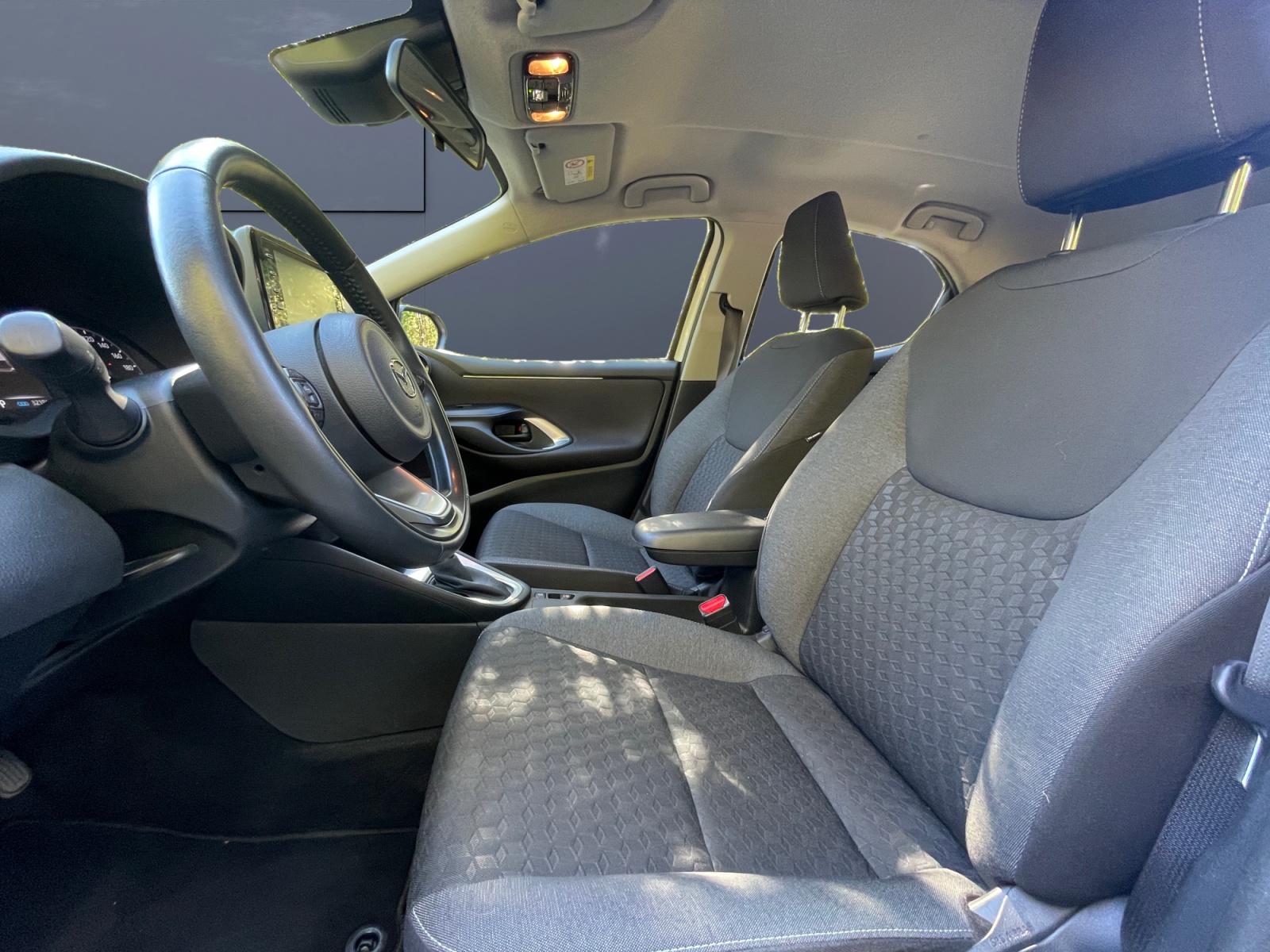 Mazda 2 9