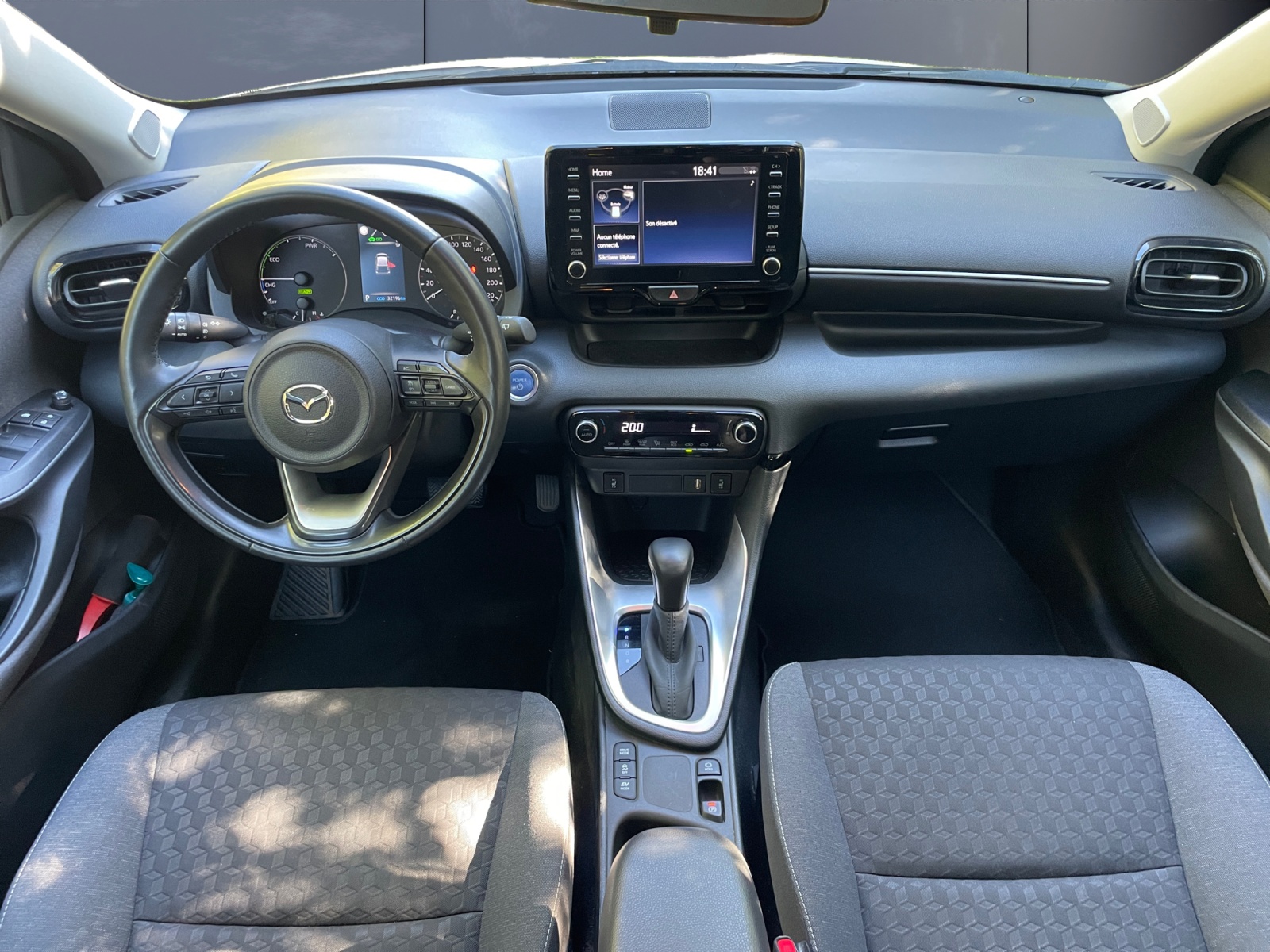 Mazda 2 14