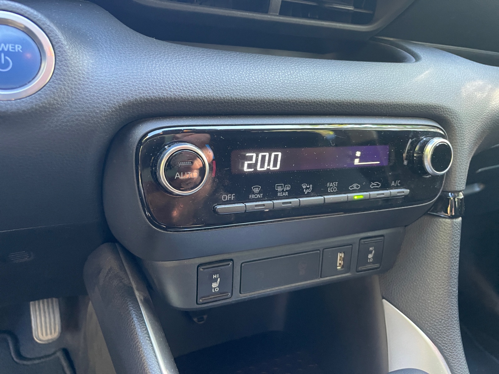 Mazda 2 24