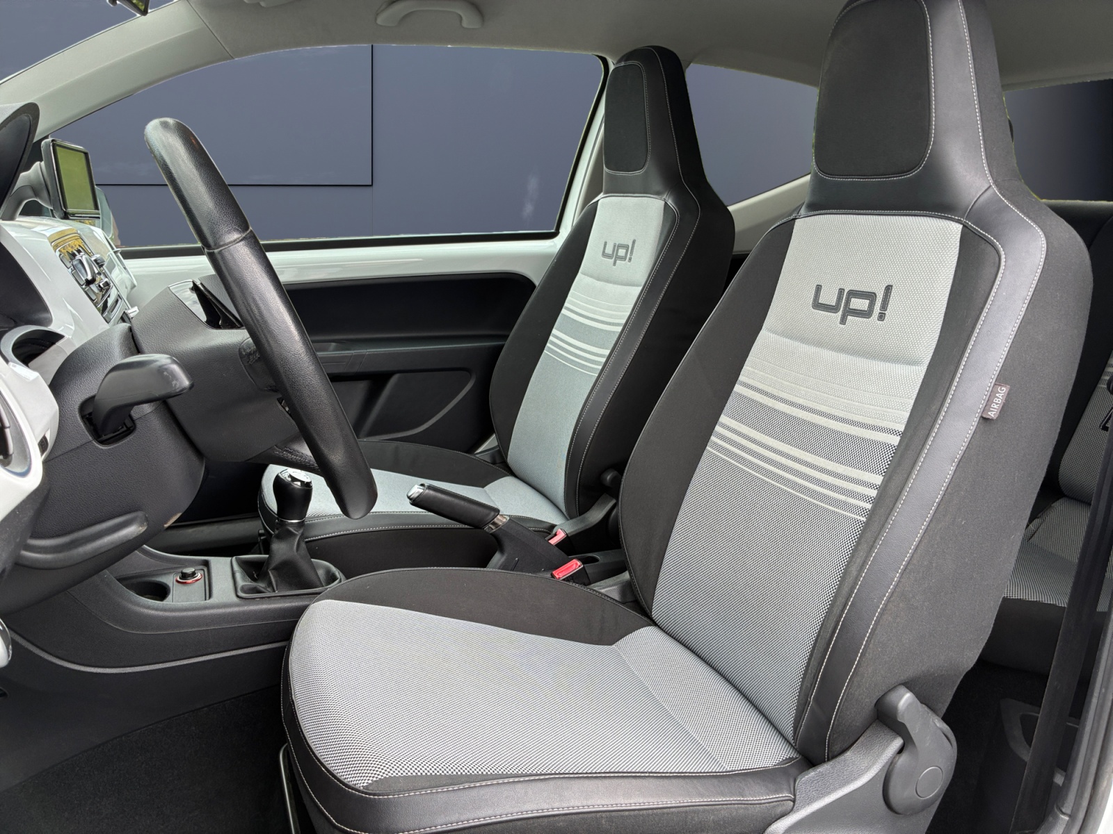 Volkswagen Up 9