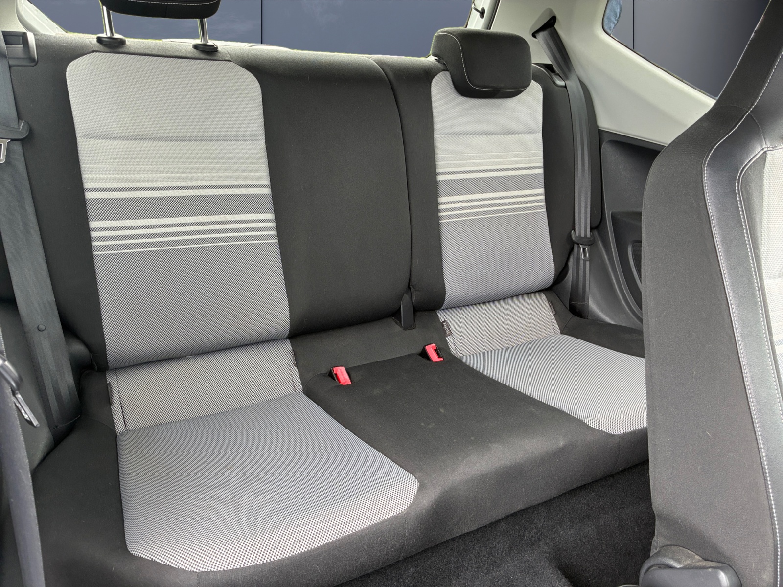 Volkswagen Up 11
