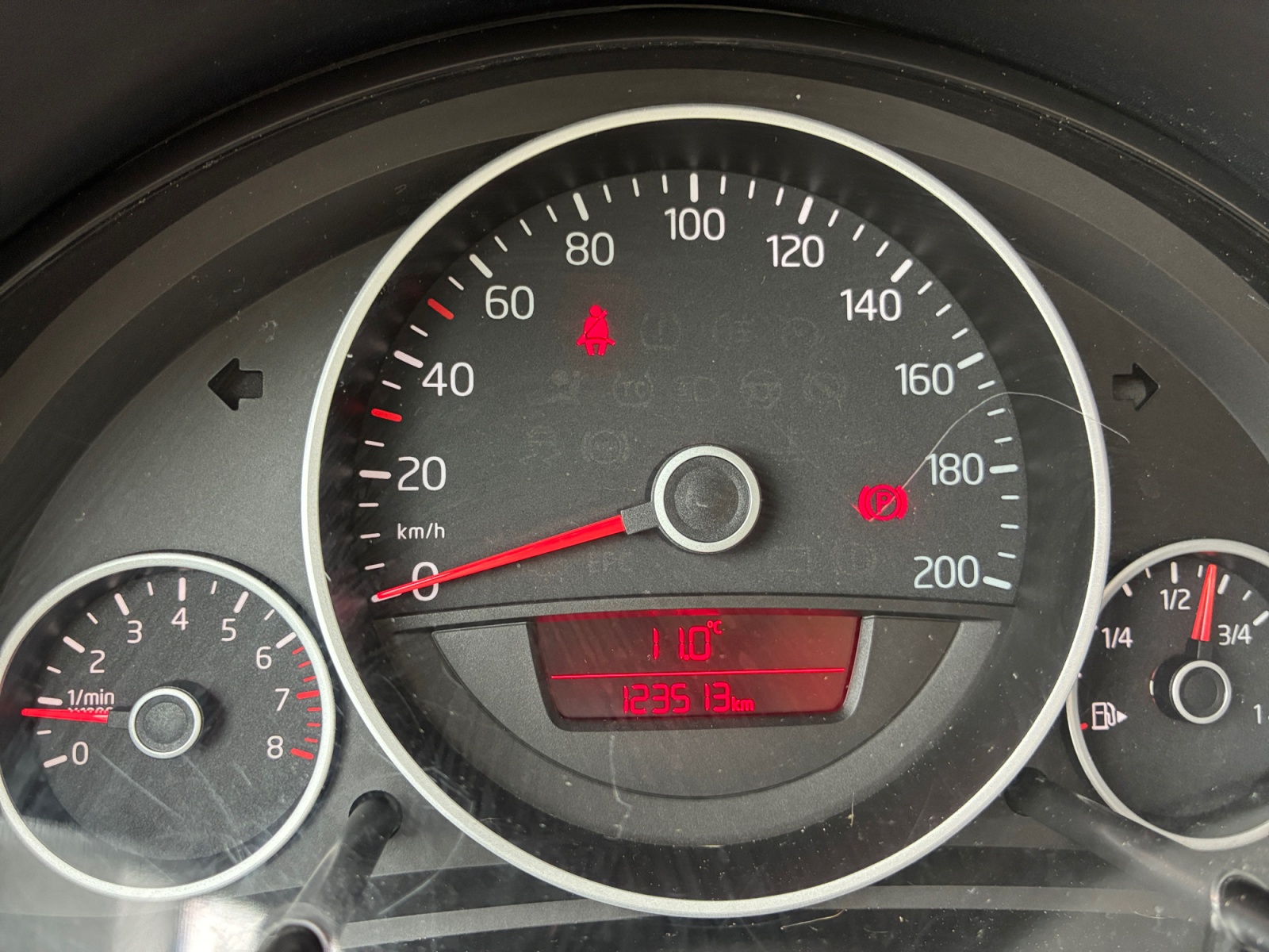 Volkswagen Up 16