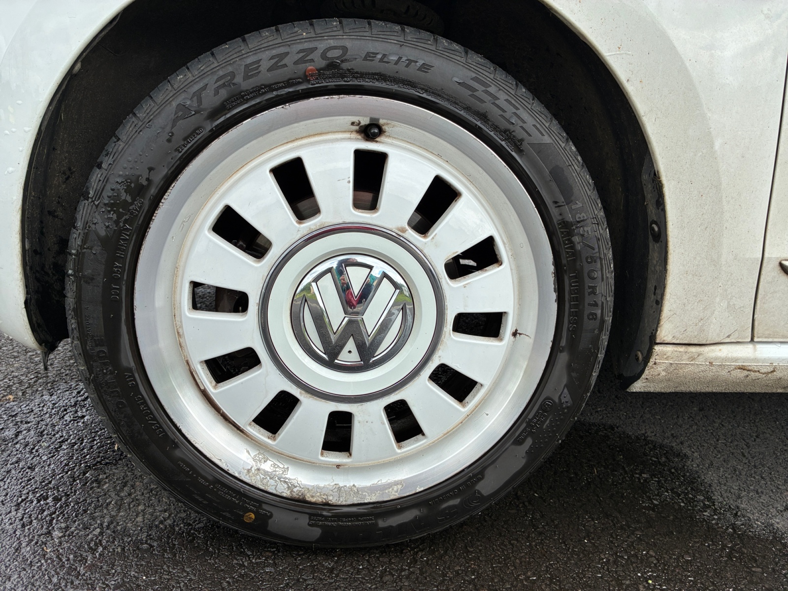 Volkswagen Up 29