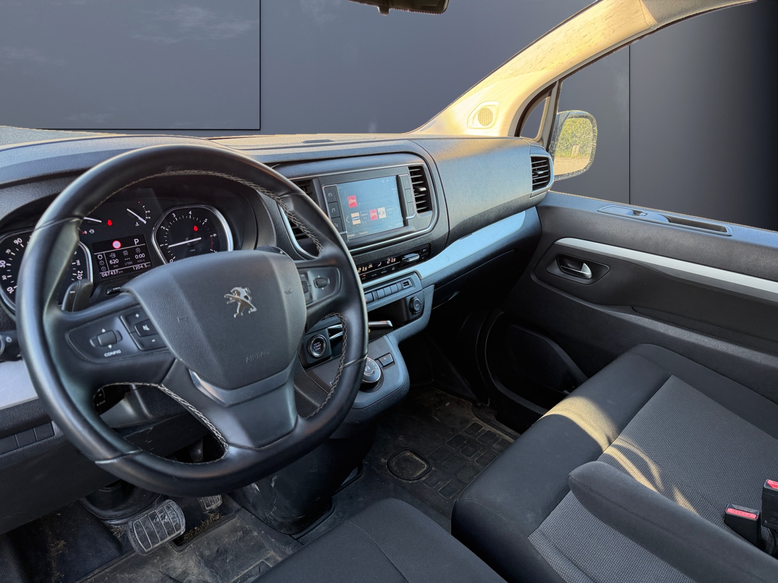 Peugeot Expert 8