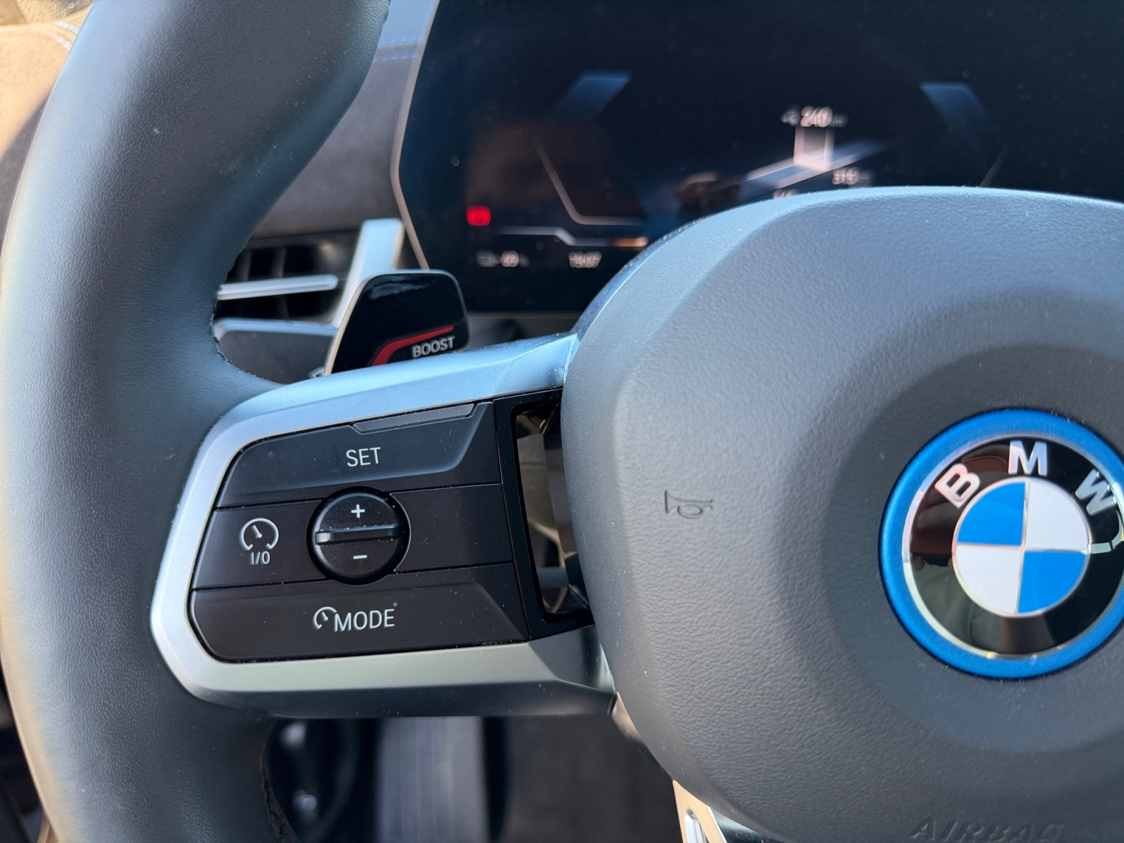 Bmw Ix2 20