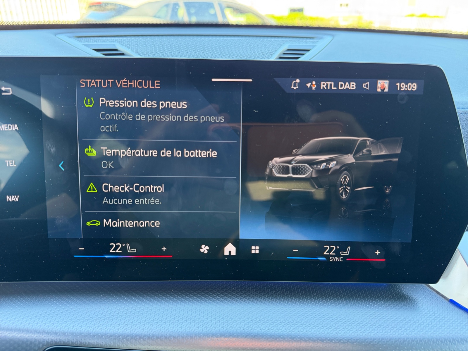 Bmw Ix2 29