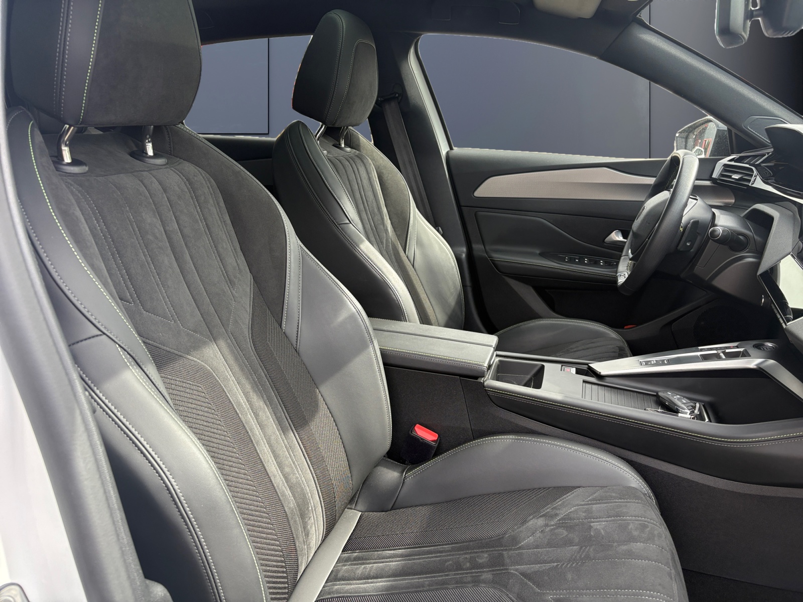 Peugeot 308 13
