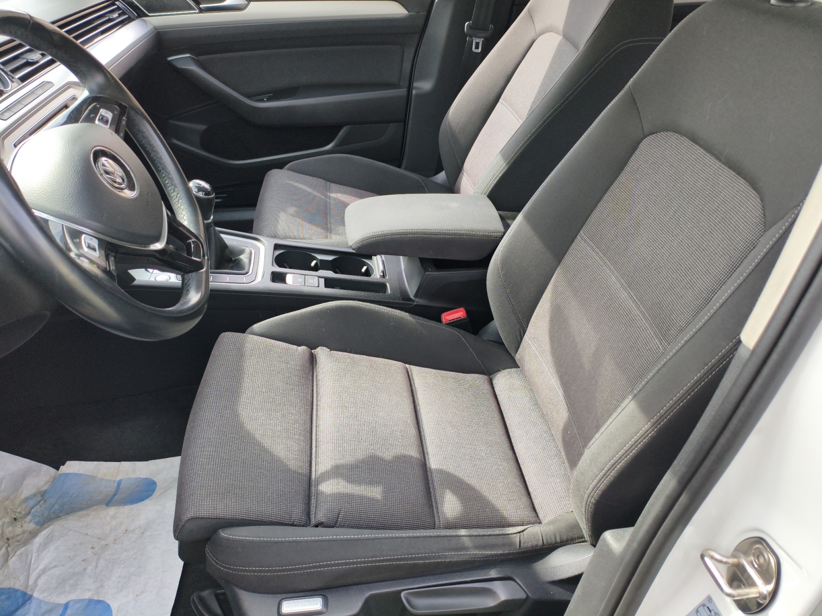 Volkswagen Passat 9