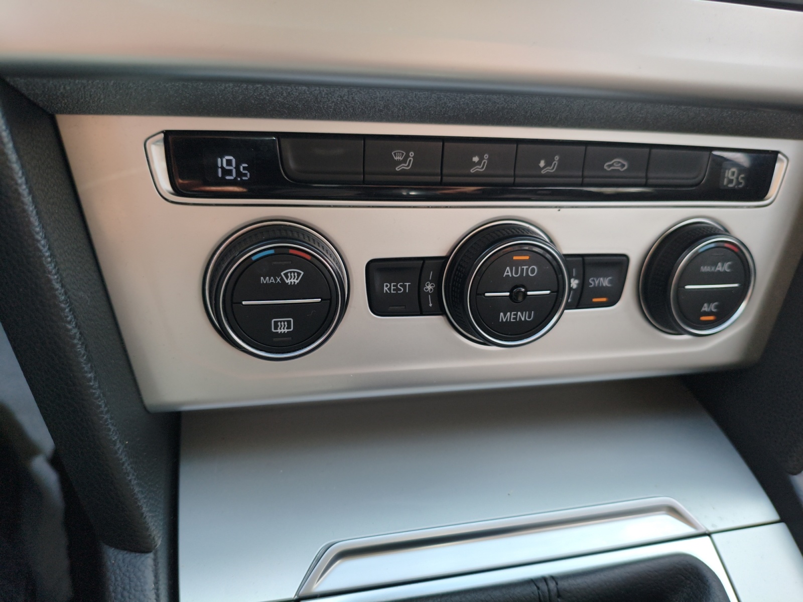 Volkswagen Passat 22