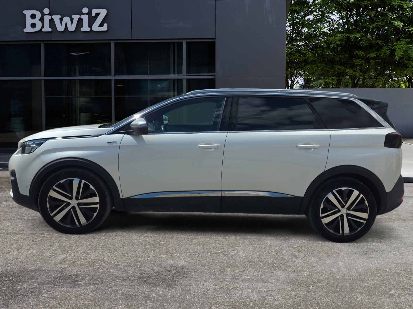 Peugeot 5008 1
