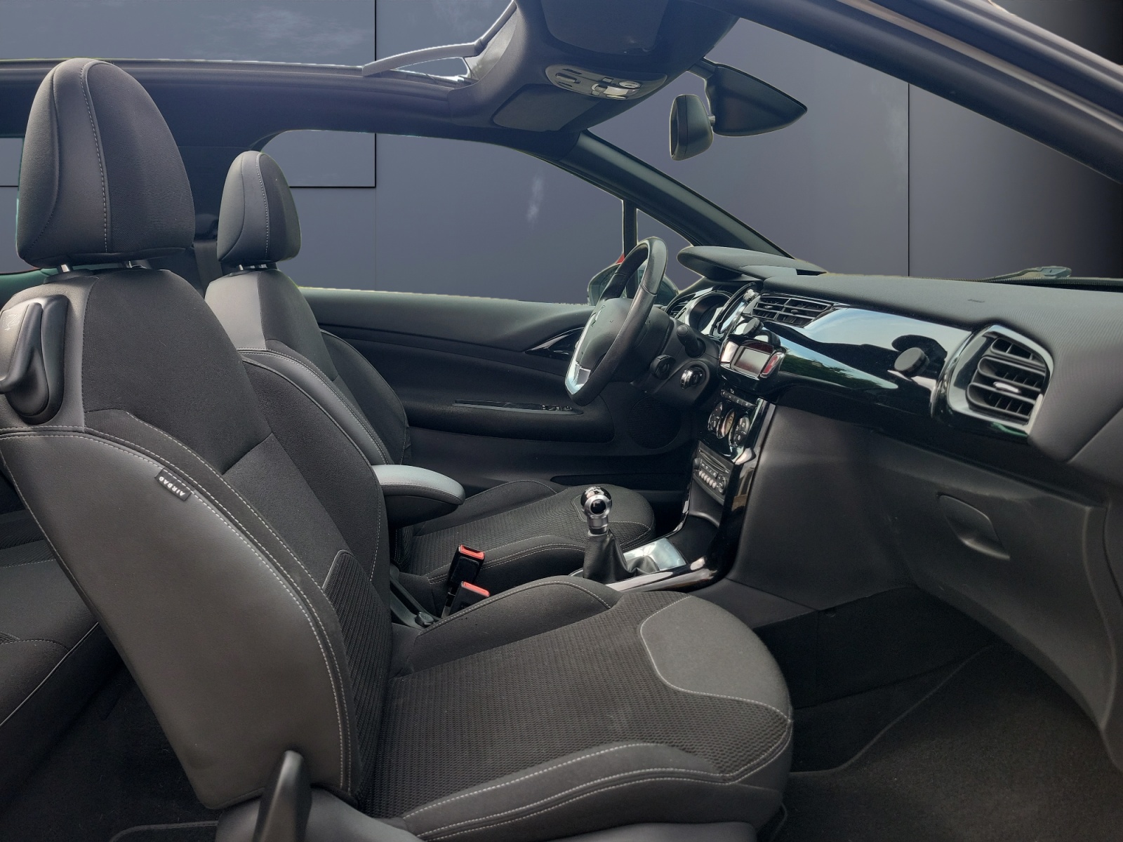 Ds Automobiles Ds3 13