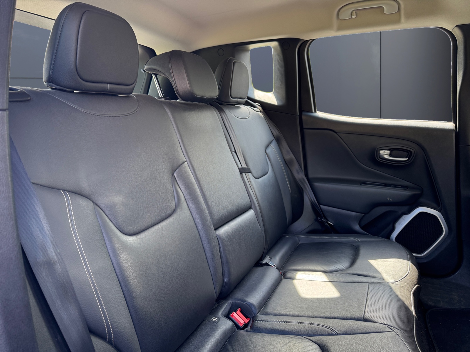 Jeep Renegade 11