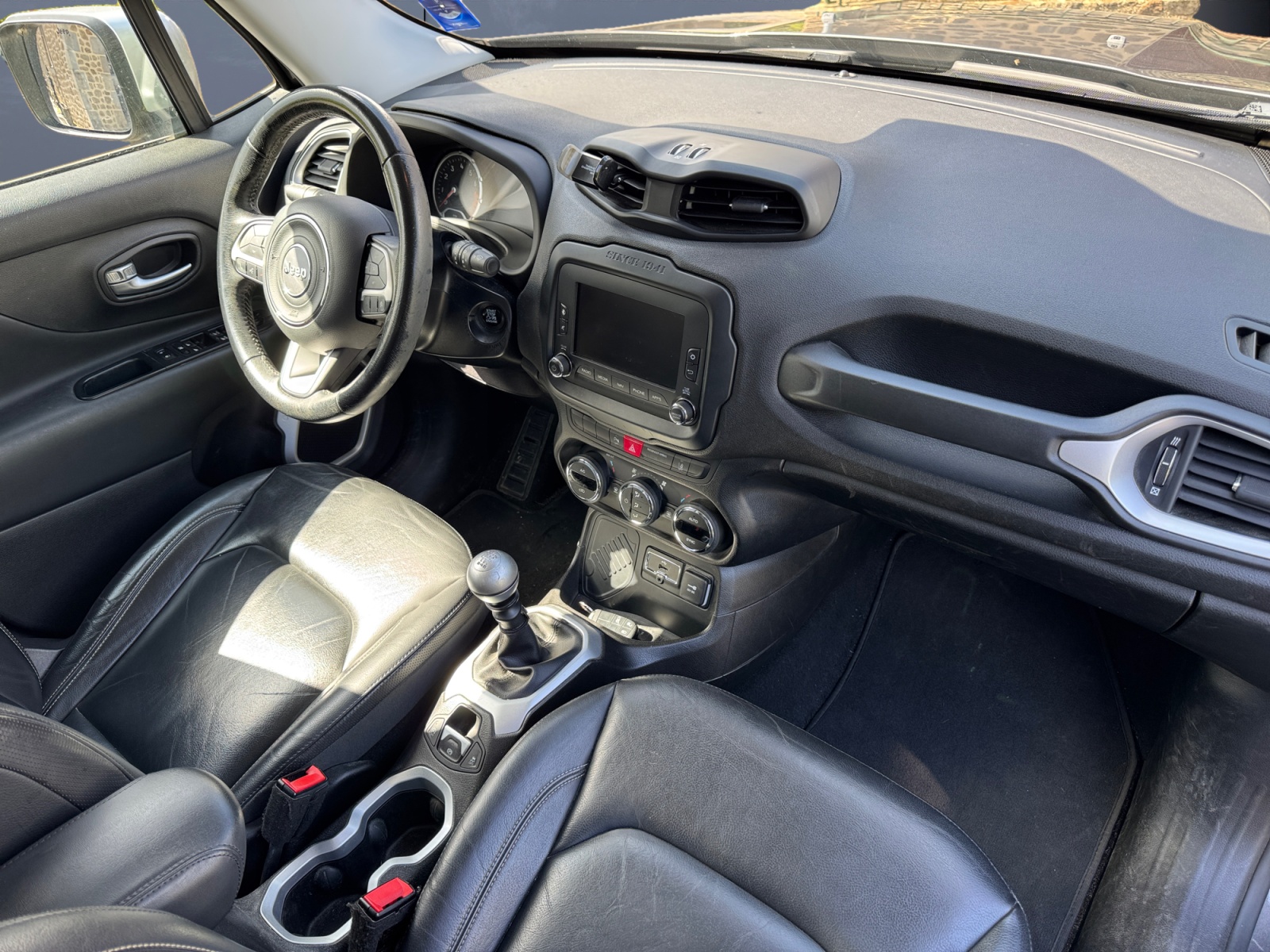 Jeep Renegade 12