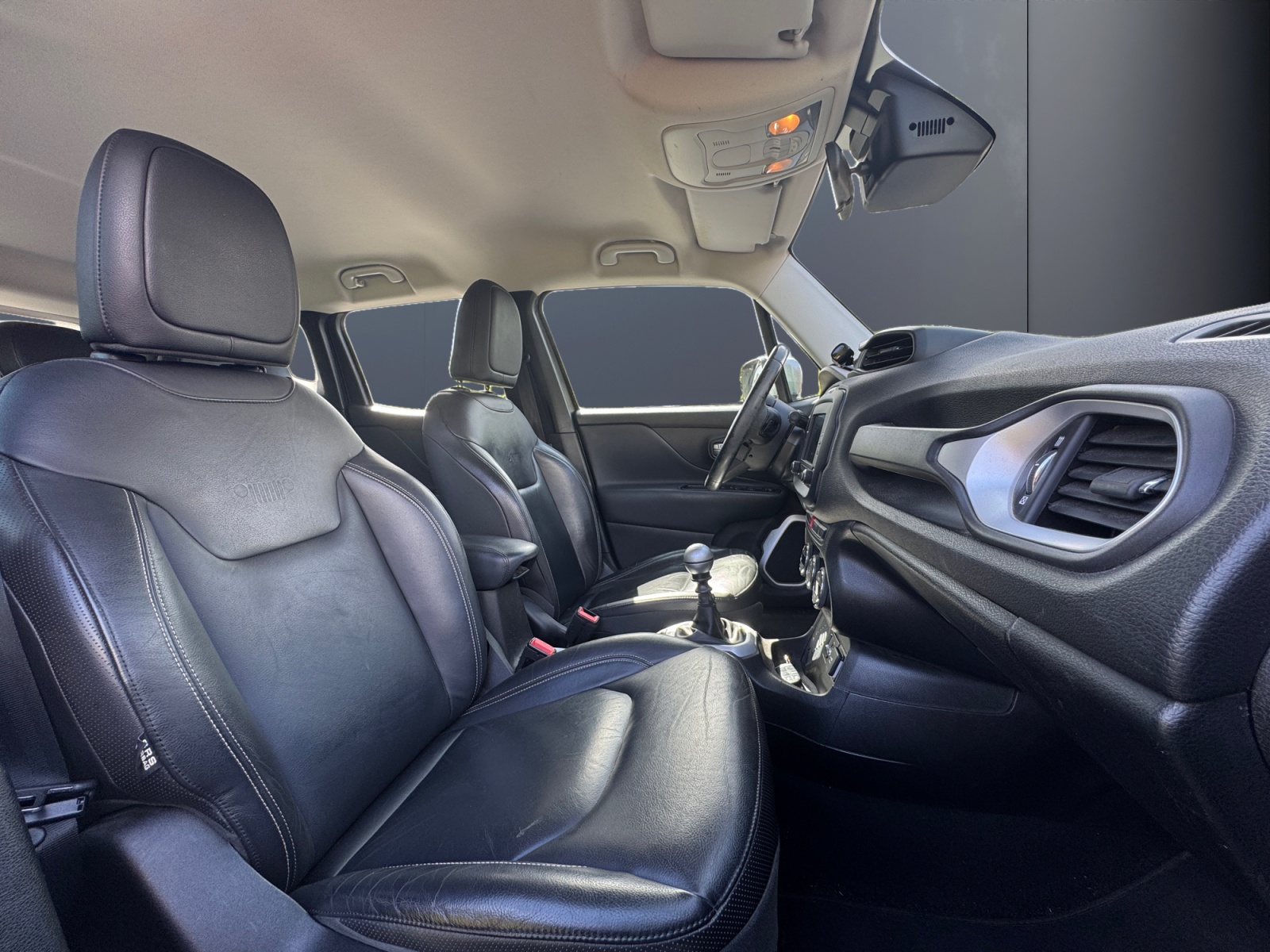 Jeep Renegade 13
