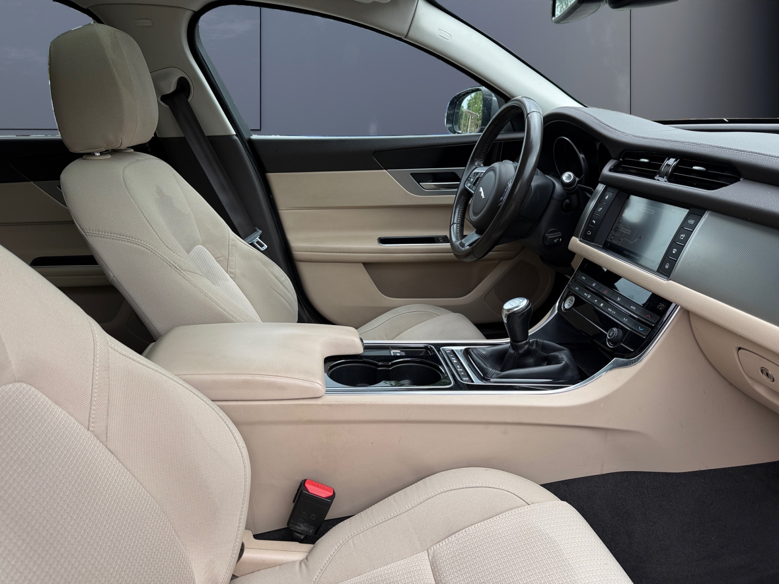 Jaguar Xf 13