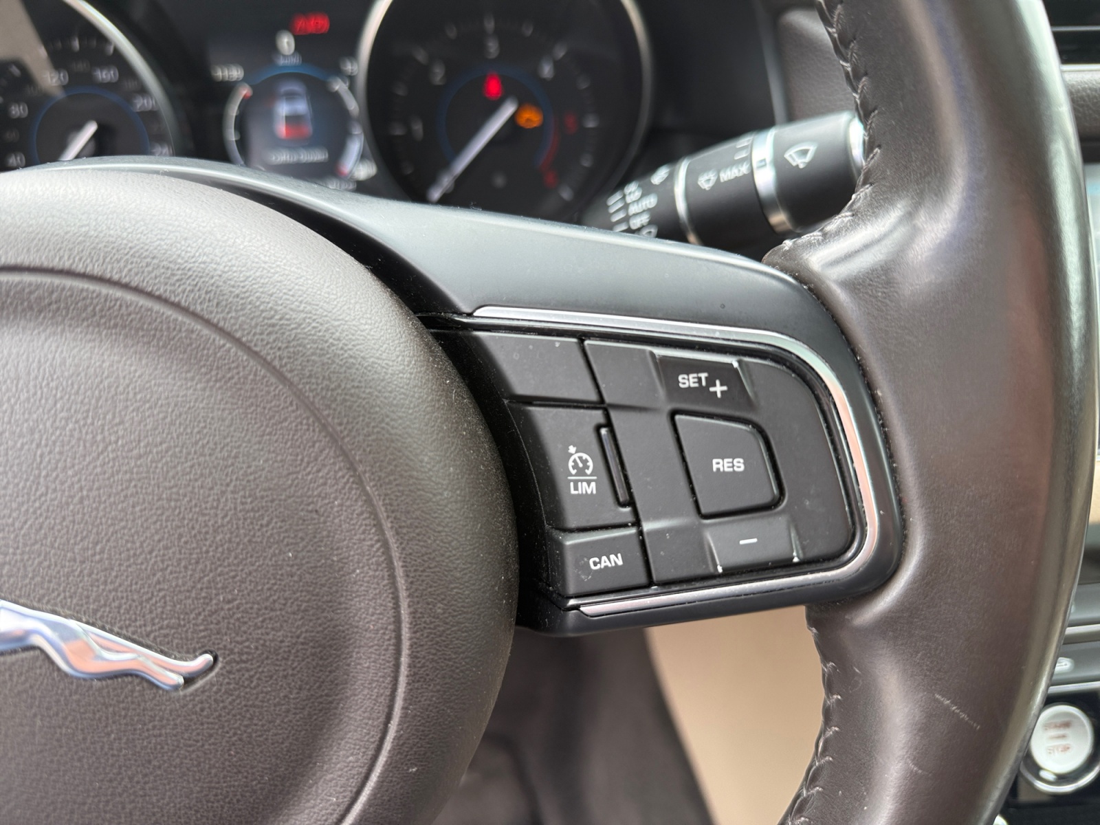 Jaguar Xf 23
