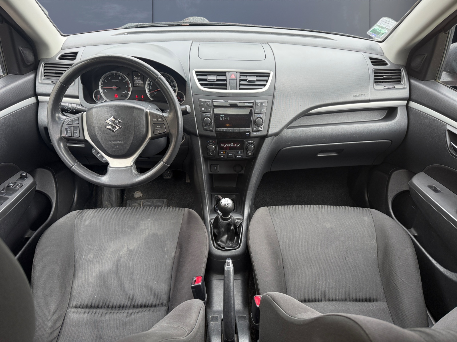 Suzuki Swift 14