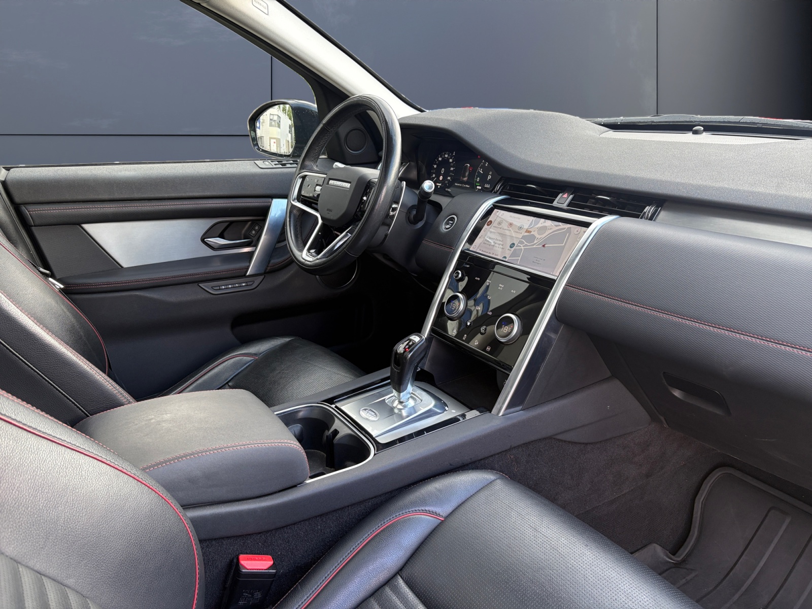 Land Rover Discovery Sport 12