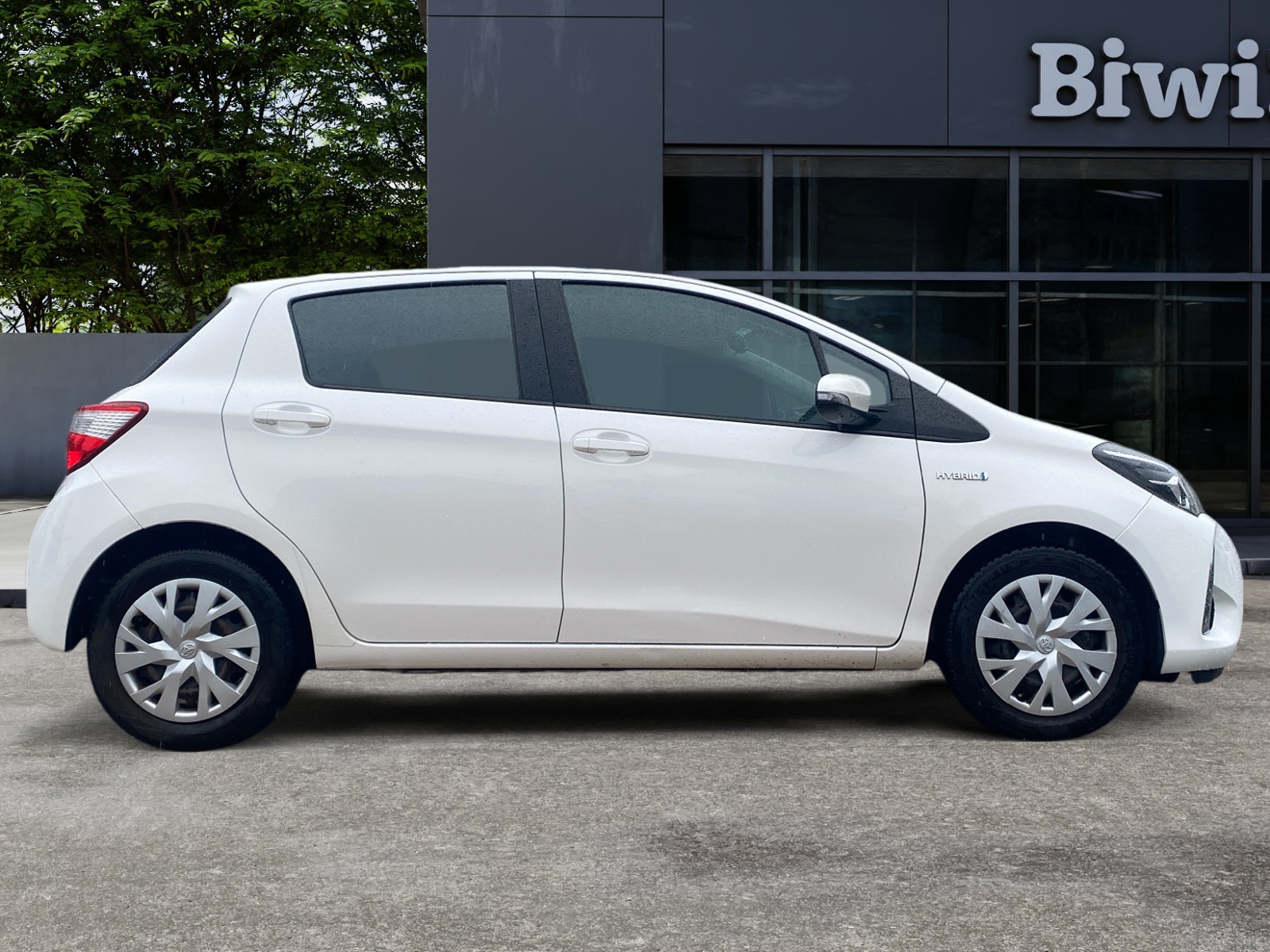 Toyota Yaris 5