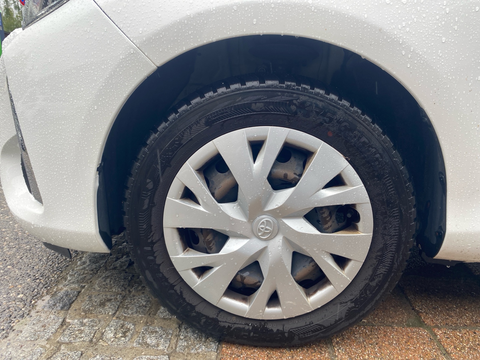 Toyota Yaris 30