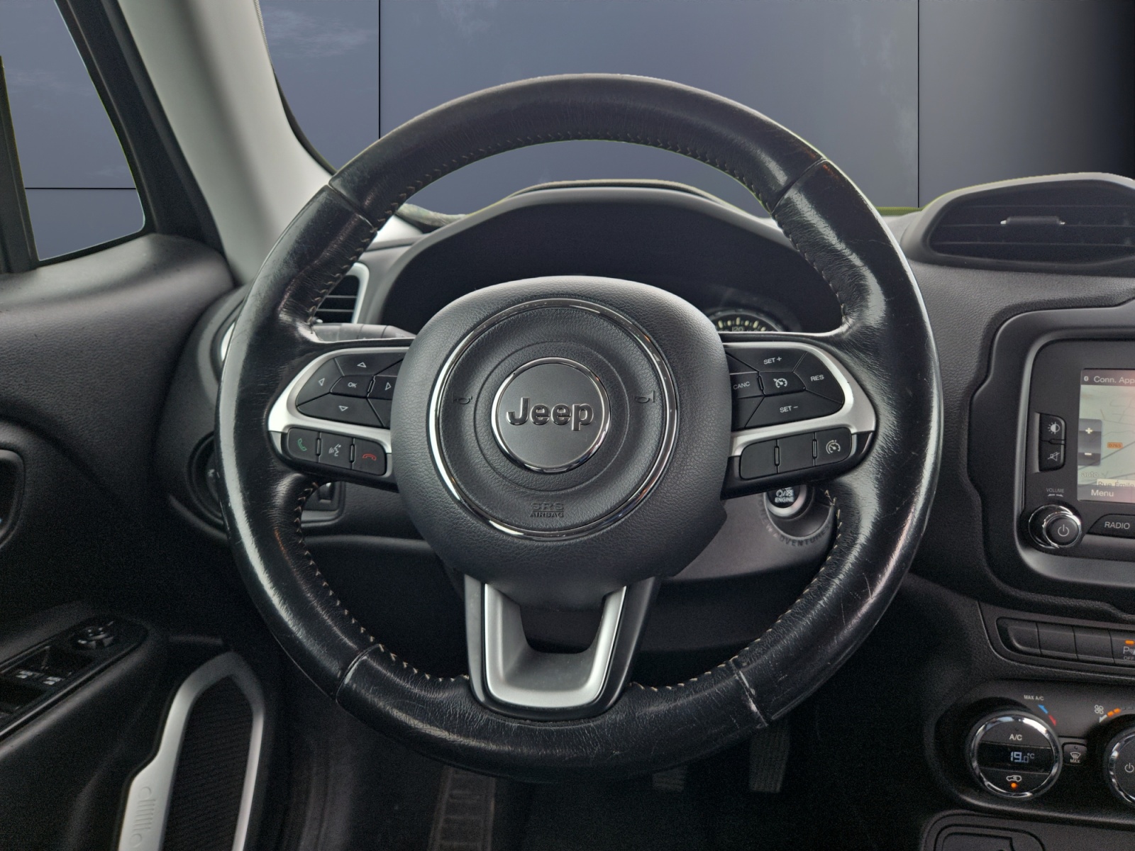 Jeep Renegade 15