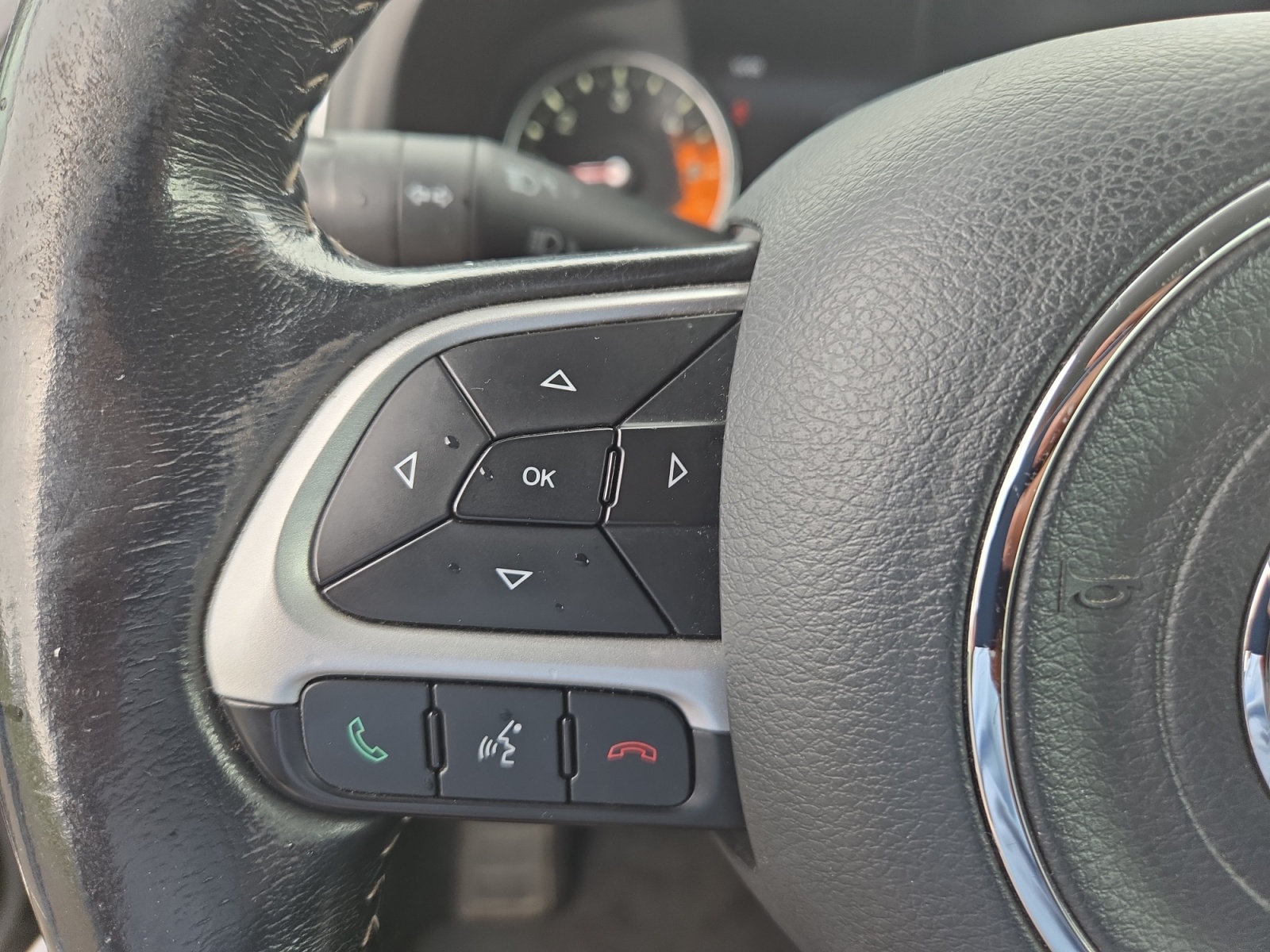Jeep Renegade 19