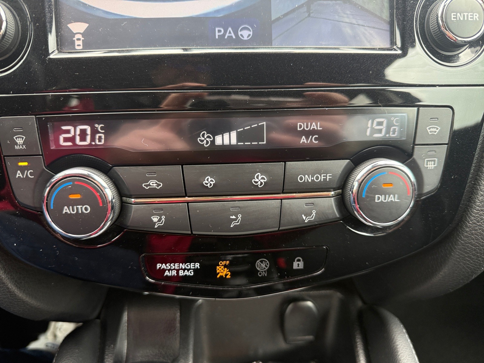 Nissan Qashqai 25