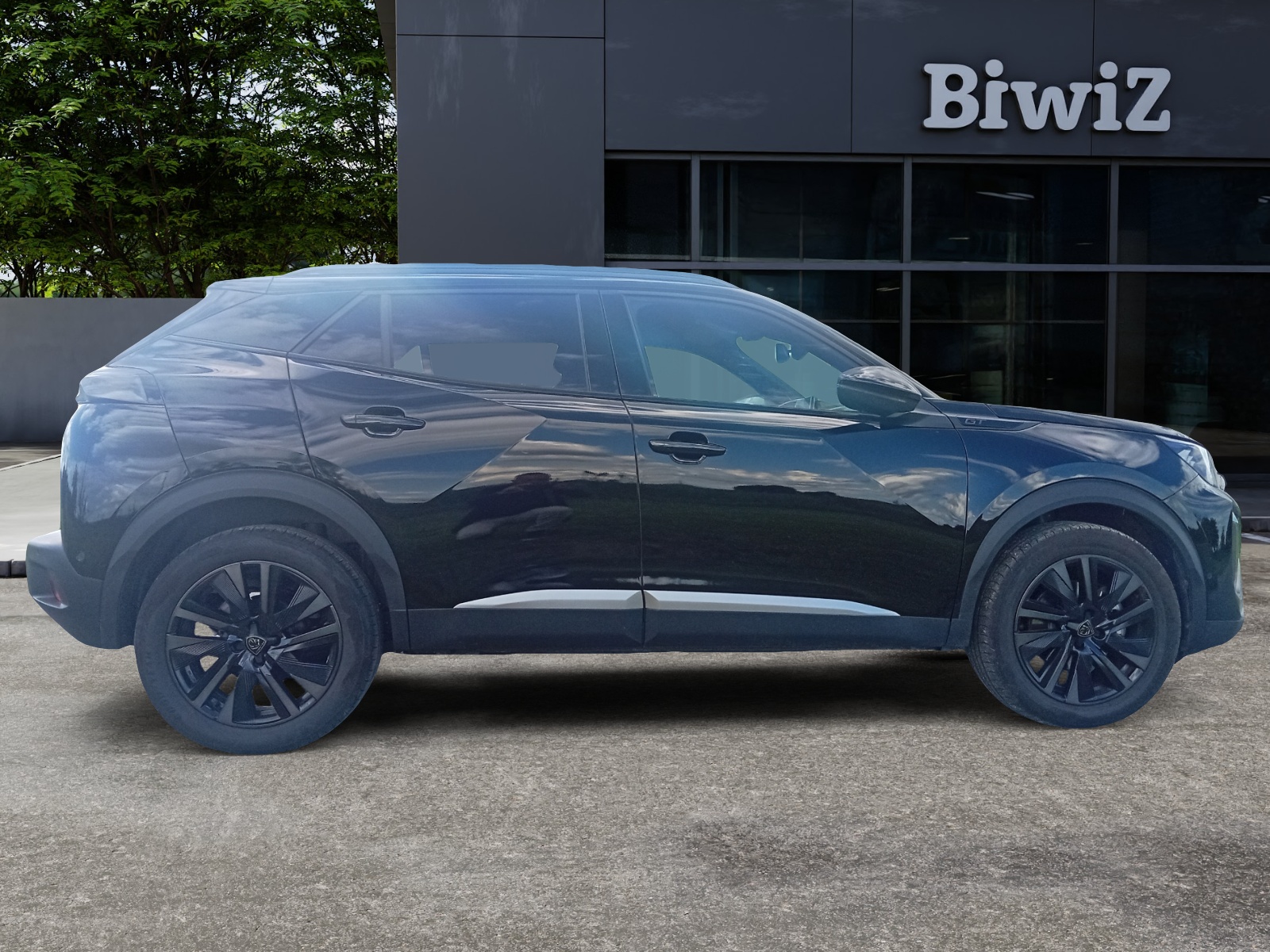 Peugeot 2008 4