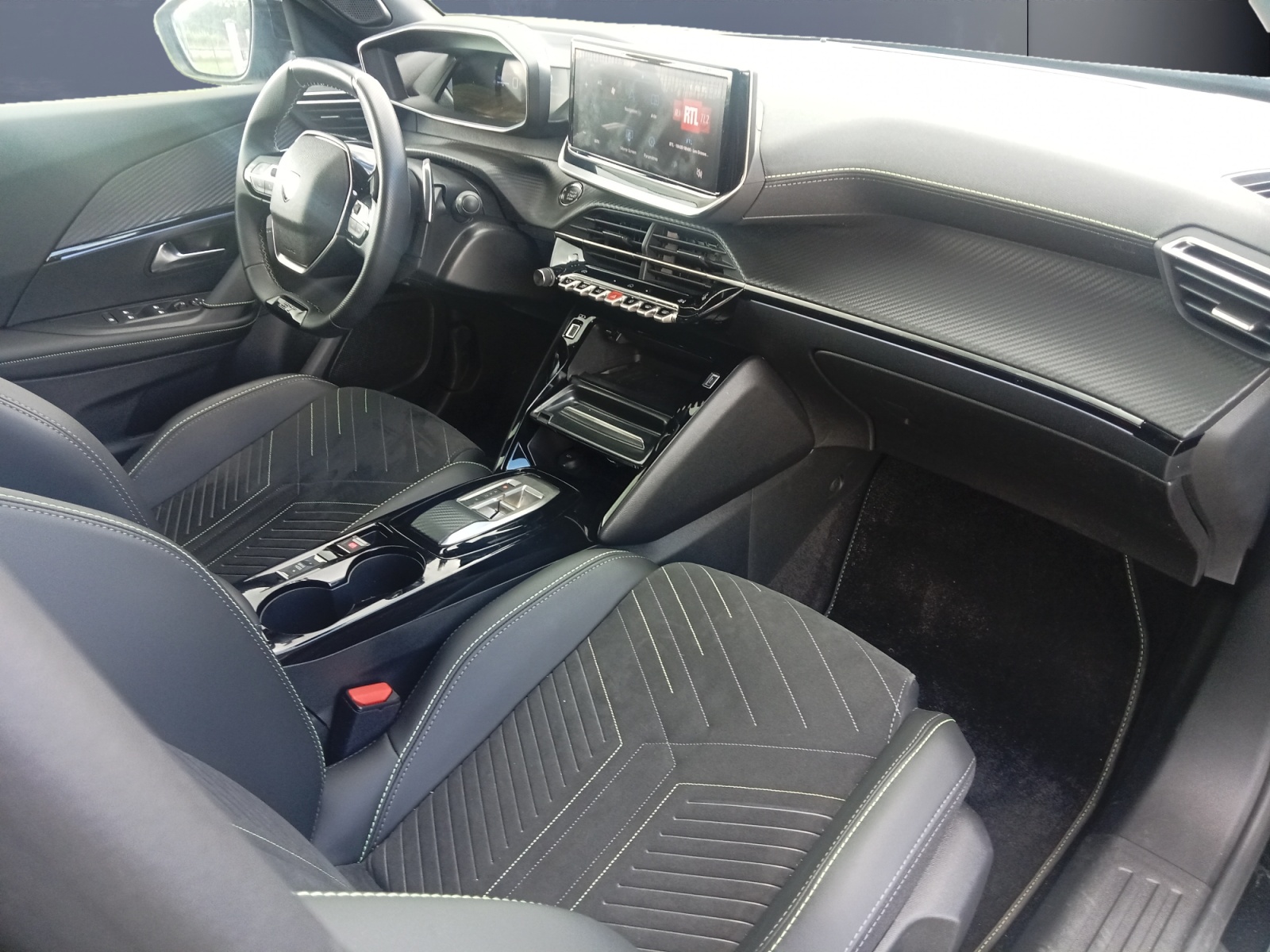 Peugeot 2008 11