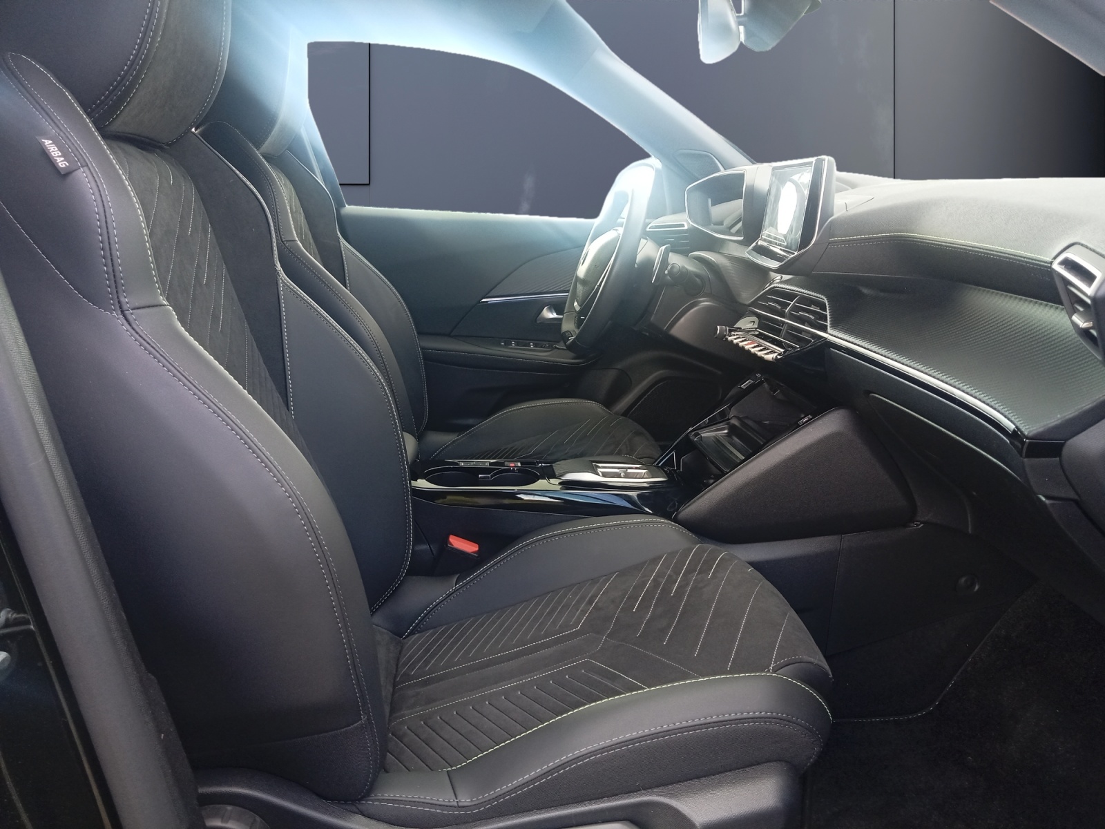 Peugeot 2008 12