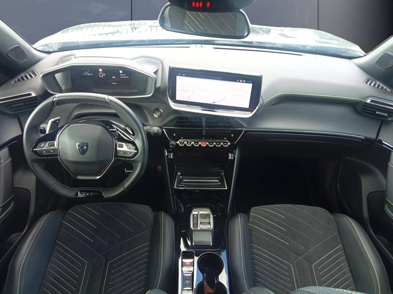 Peugeot 2008 13