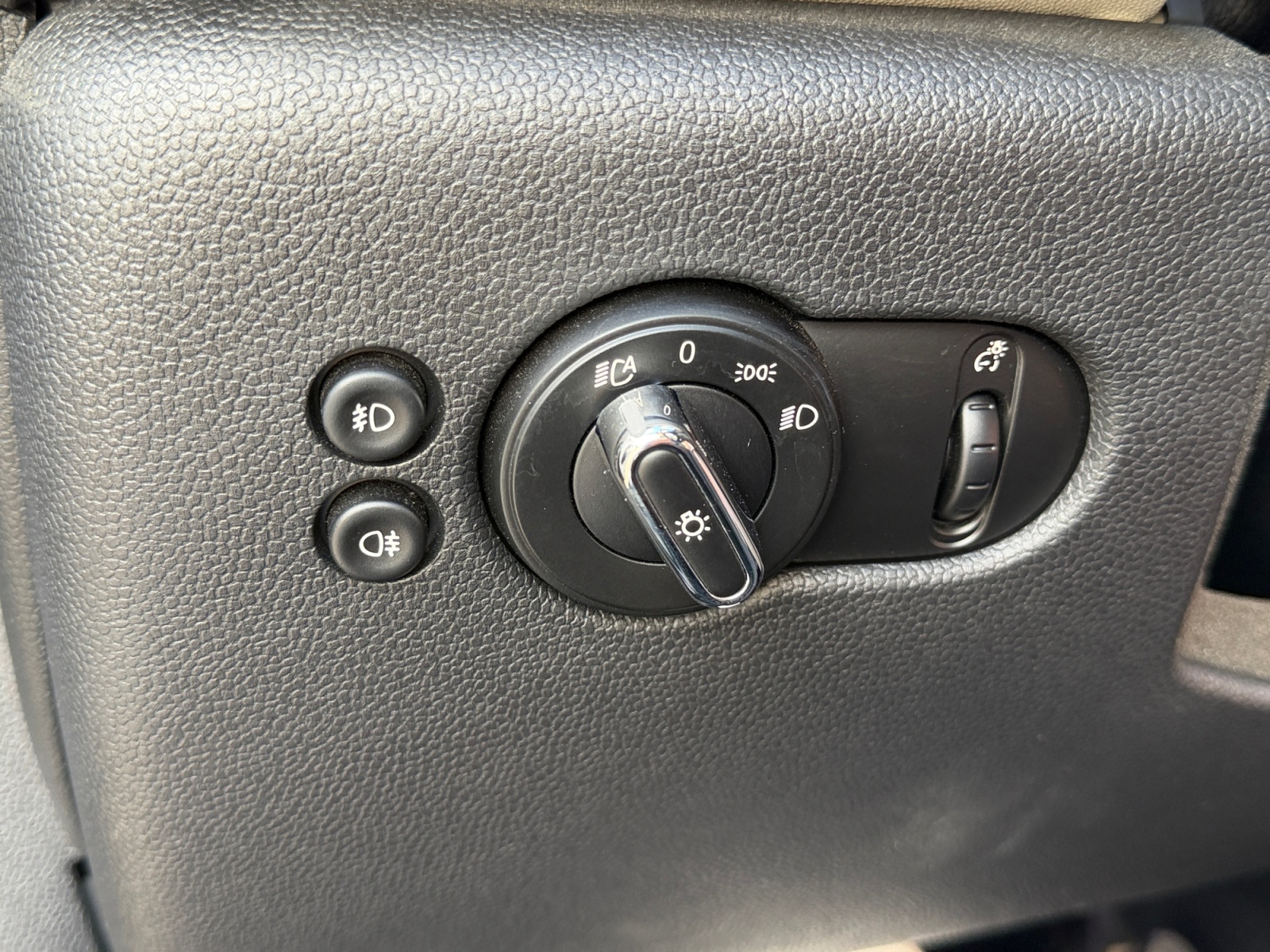 Mini Cabrio 19
