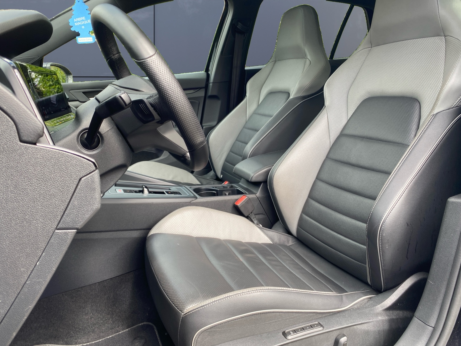 Volkswagen Golf 9