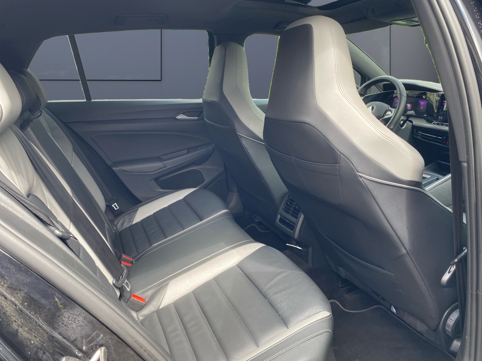 Volkswagen Golf 11