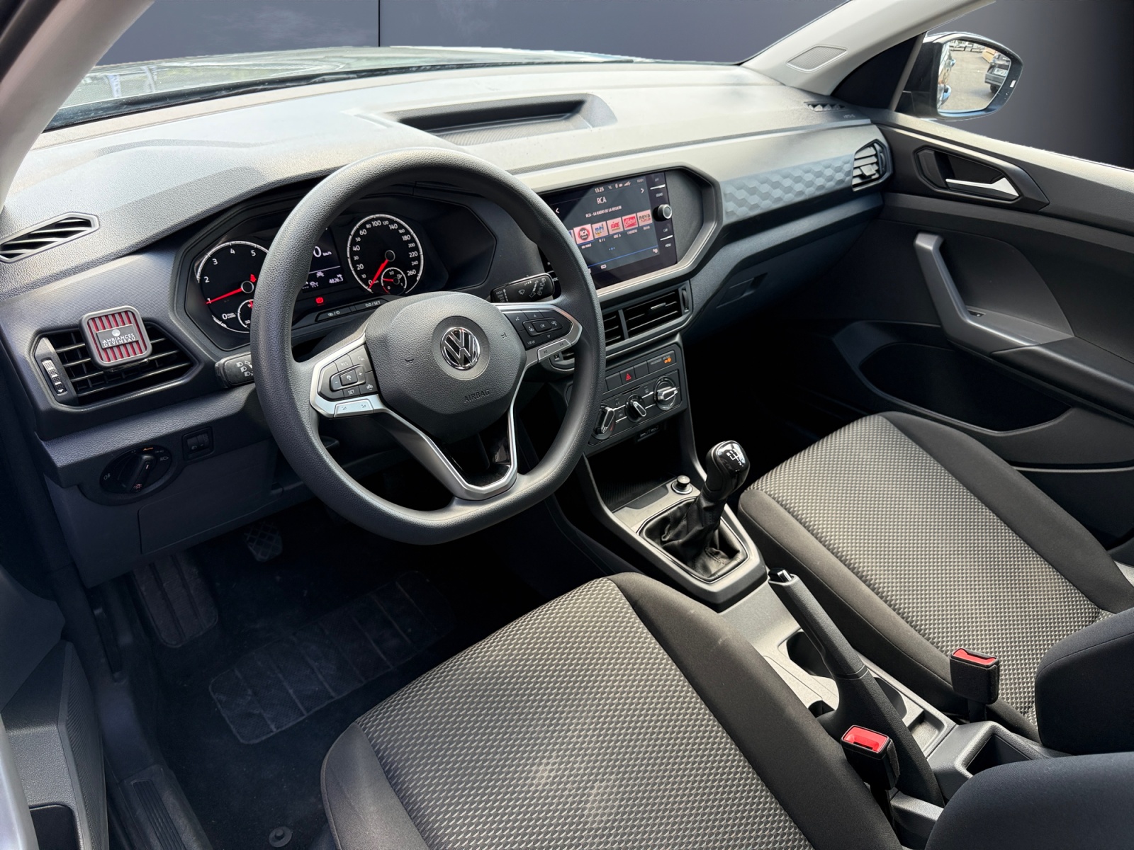 Volkswagen T-Cross 8