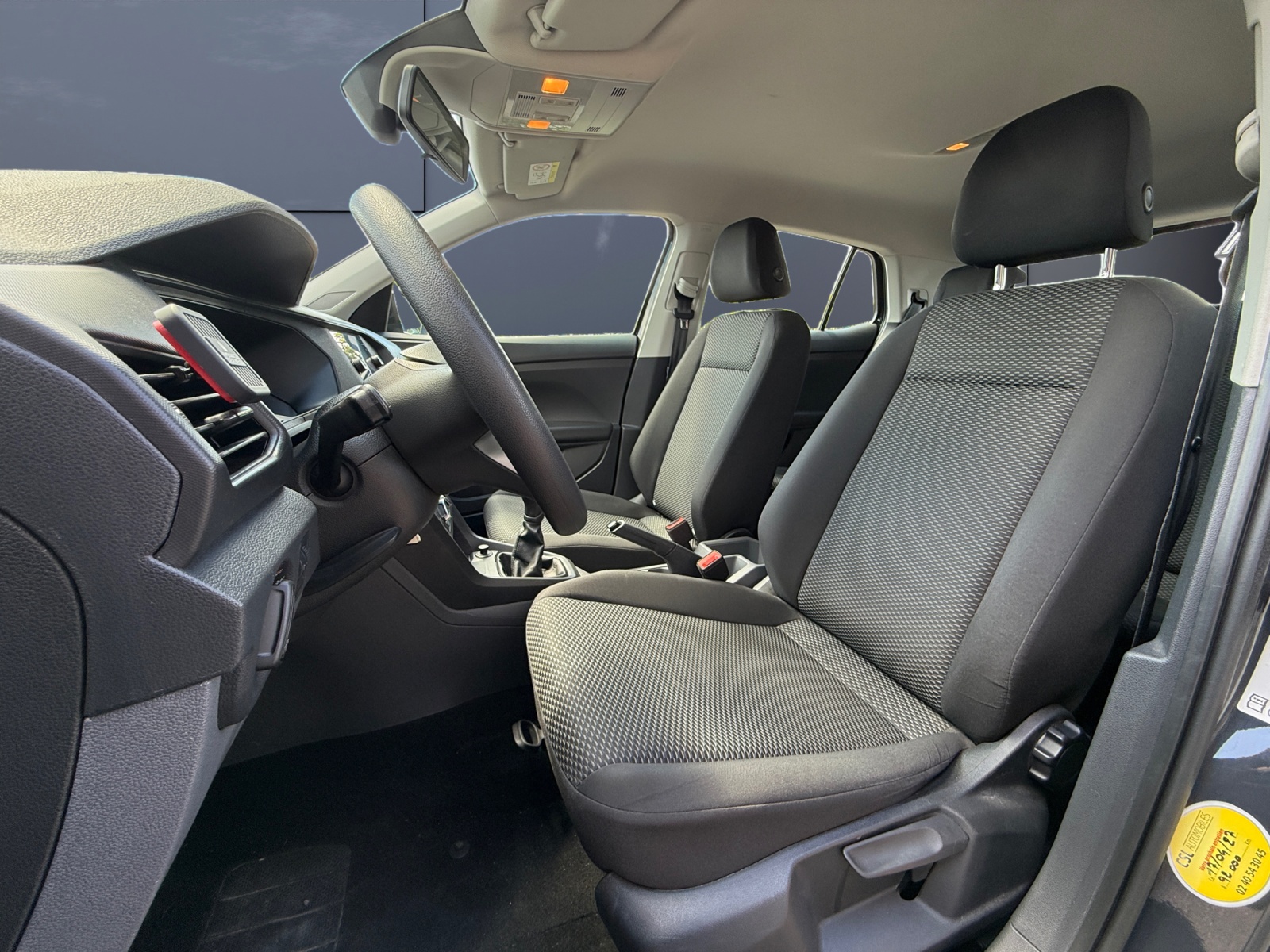 Volkswagen T-Cross 9