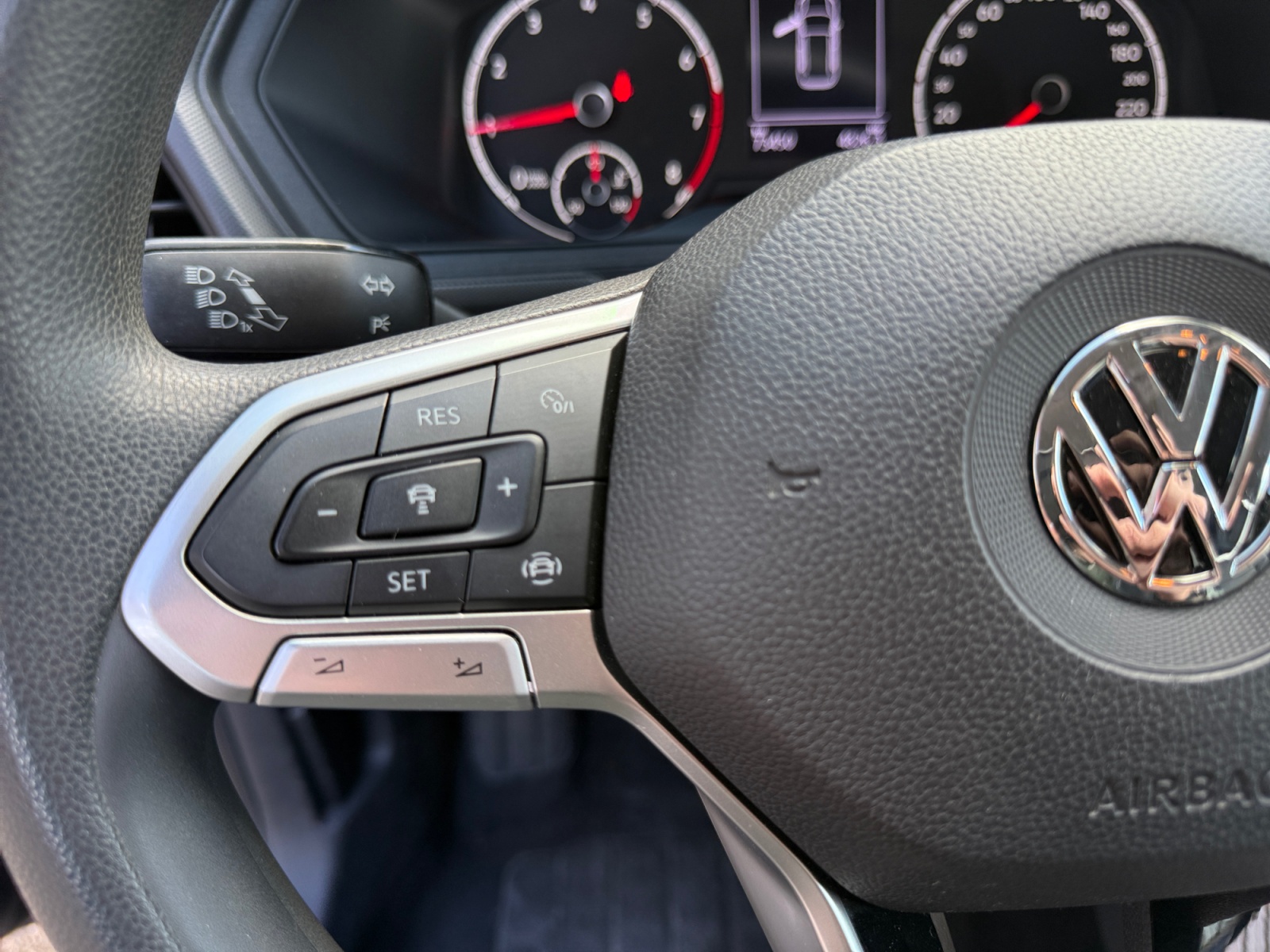 Volkswagen T-Cross 20