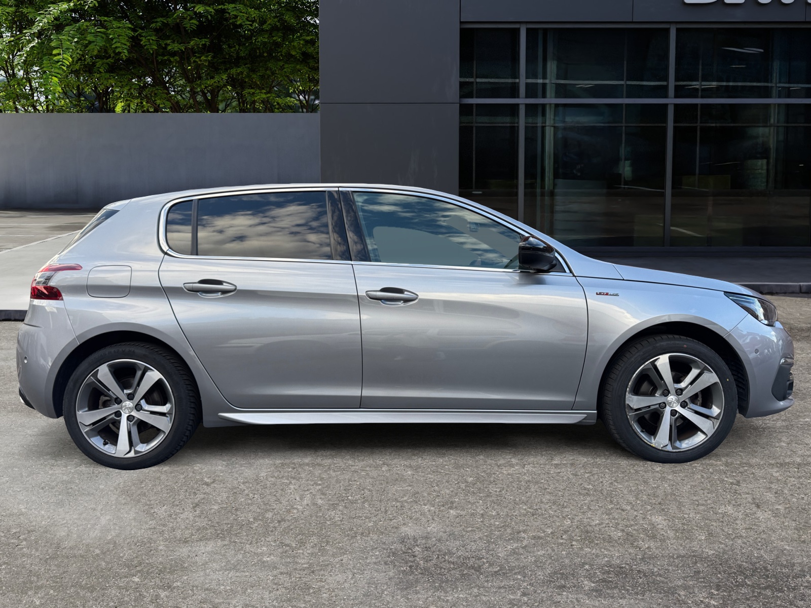 Peugeot 308 5