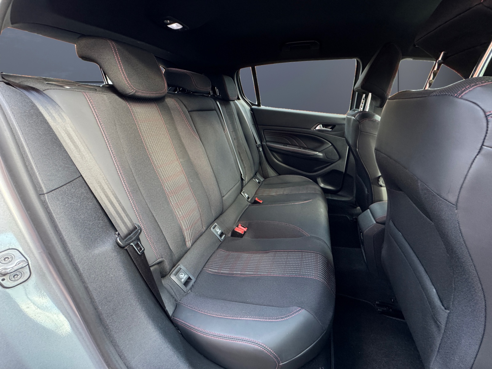 Peugeot 308 11